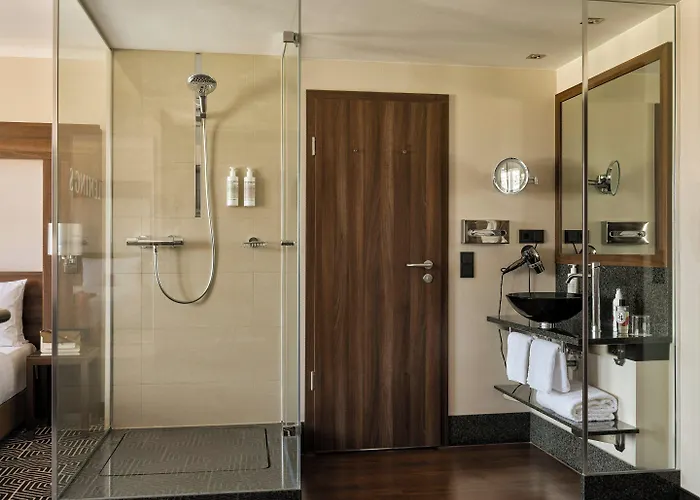 Motel One Frankfurt-Riverside
