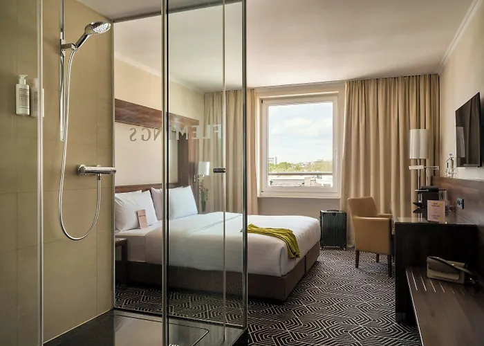 Hotel Motel One Frankfurt-Riverside